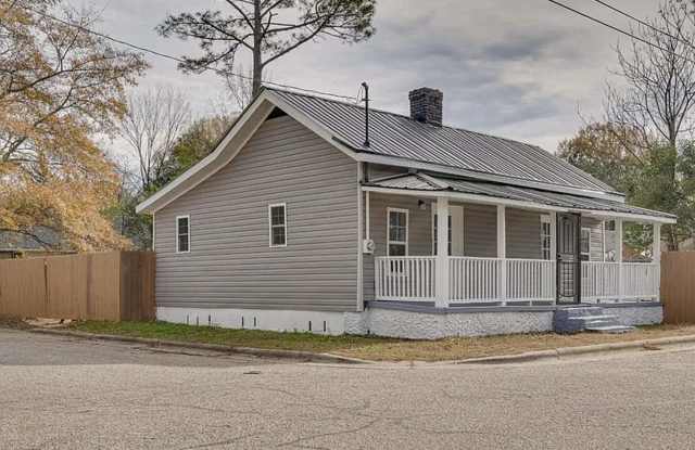 112 East Street E. Gallery 1