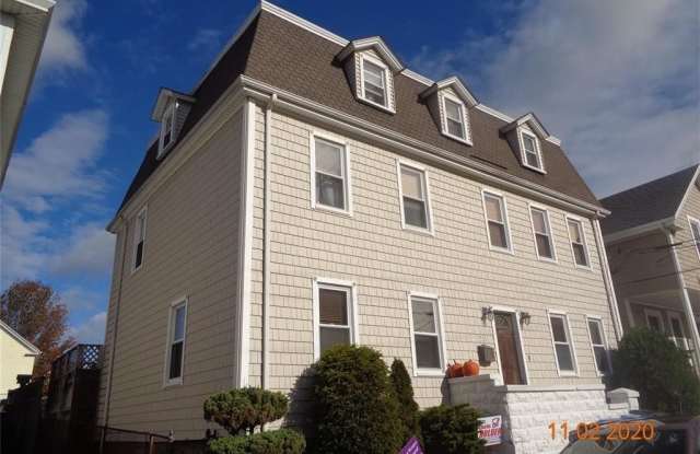 20 Lee Avenue unit: 2 photos photos