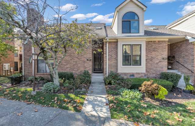 Updated 2 Bedroom Townhome w/ Easy Access to I65, Shopping and Entertainment photos photos Updated 2 Bedroom Townhome w/ Easy Access to I65, Shopping and Entertainment photos photos