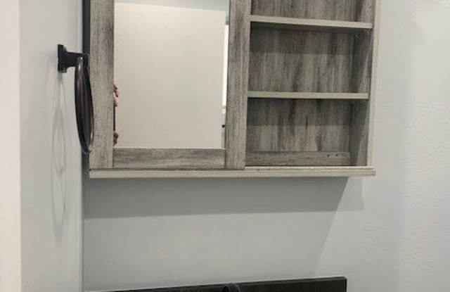 10231 Fernglen Avenue - 10231 Fernglen Avenue, Los Angeles, CA 91042