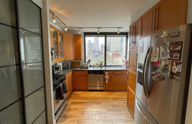 629 1st Ave Apt 8M Gallery 1