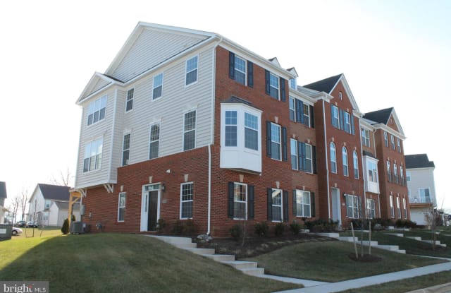 43203 WHELPLEHILL TERRACE - 43203 Whelplehill Terrace, Loudoun Valley Estates, VA 20148
