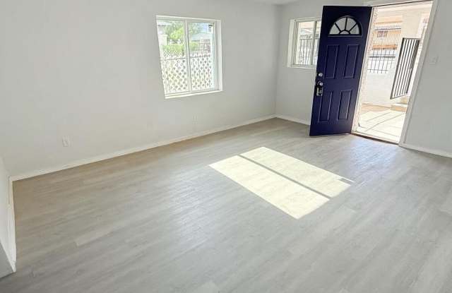 5658 DAILEY Avenue Gallery 4