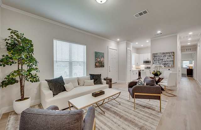 Luxe at Prosper Gallery 1