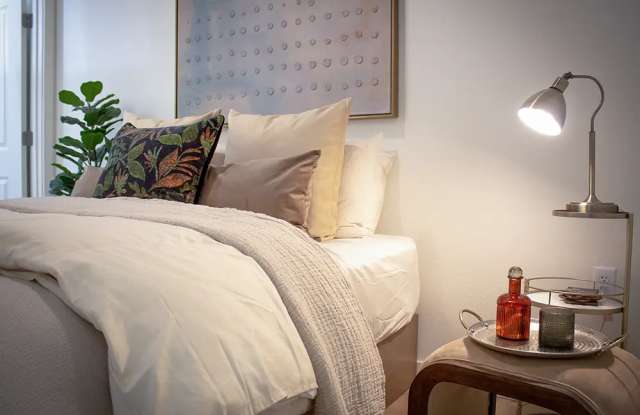 Urban Loft Co. Greensborough Village Gallery 4