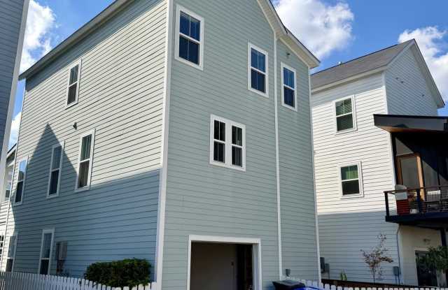 1668 Indy Drive Gallery 4