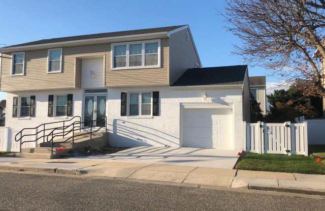 9500 NEW JERSEY AVENUE - 9500 New Jersey Ave, Wildwood Crest, NJ 08260