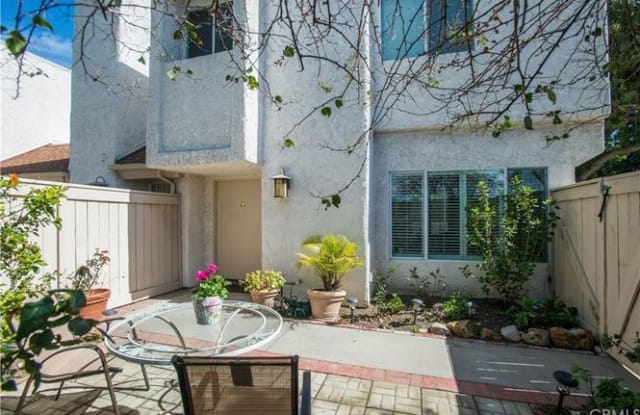 10420 Zelzah Avenue #a - 10420 Zelzah Avenue, Los Angeles, CA 91325