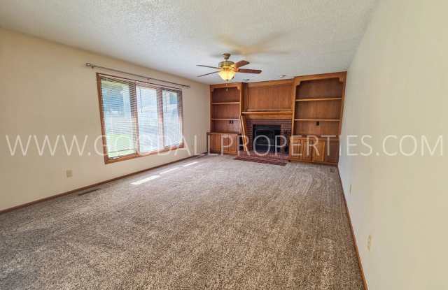 Charming 3 Bedroom in West Des Moines Home for Rent Gallery 4