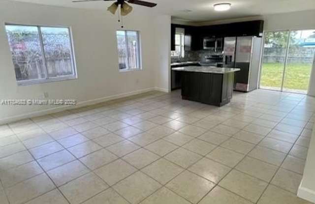 3177 NW 53rd St photos photos