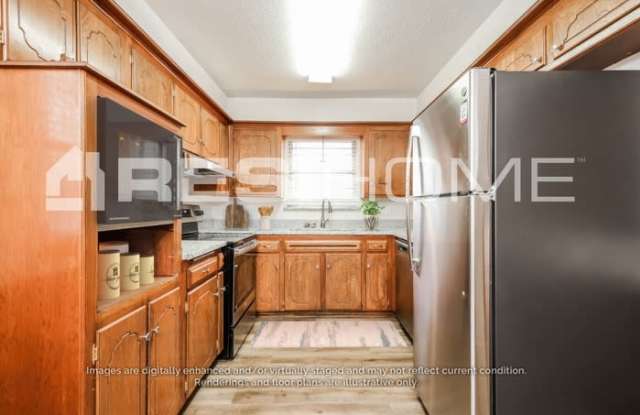 4404 Bonaparte Boulevard Gallery 2