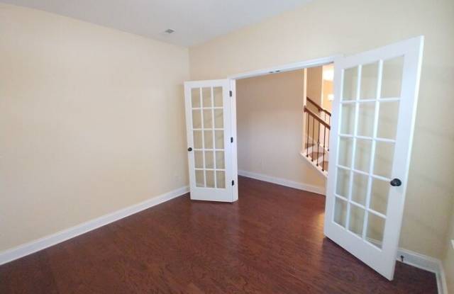 169 Fairway Drive Gallery 3