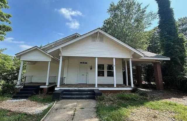 701 Elizabeth Street - 701 Elizabeth Street, Anderson, SC 29624