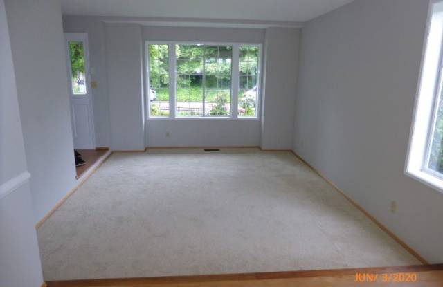 3704 169th Ave NE Gallery 2