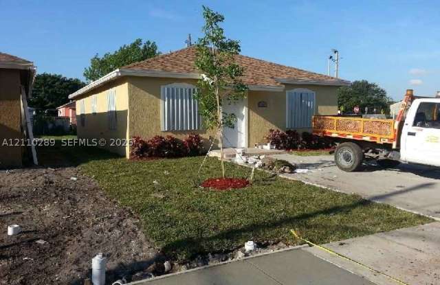 7948 NW 10th Ct Gallery 1