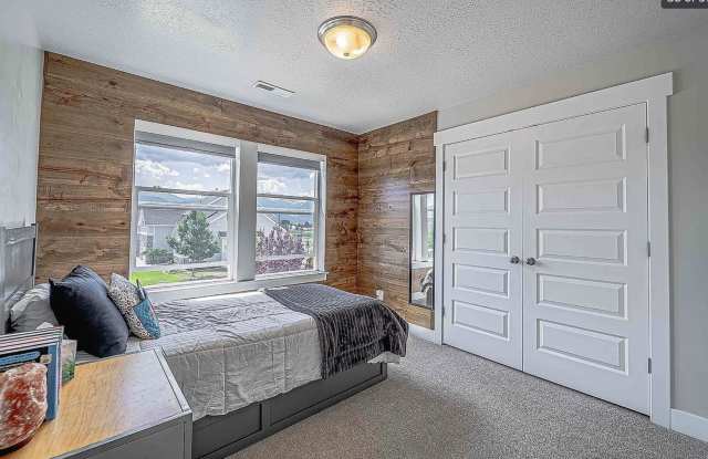 831 S Cottage Side Ln Gallery 4