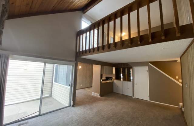 2652 South Xanadu Way Gallery 2