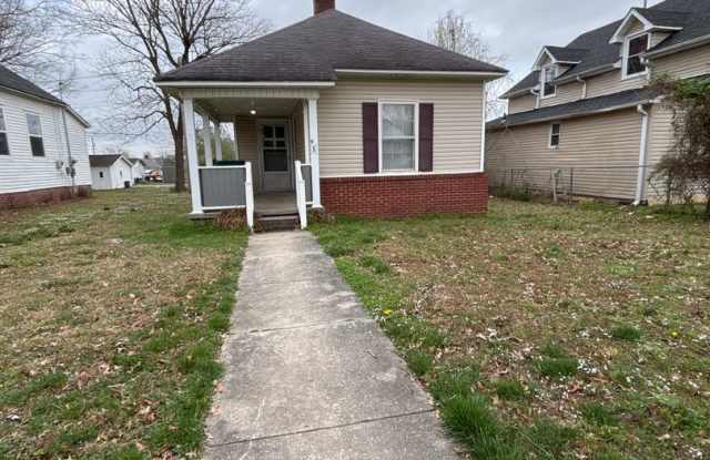 Cozy and Newly Renovated Home photos photos