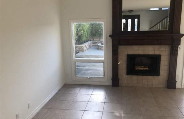 18316 Fieldbury Lane Gallery 3