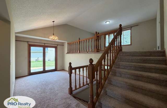 3 Bedroom Home in Shoreview photos photos 3 Bedroom Home in Shoreview photos photos