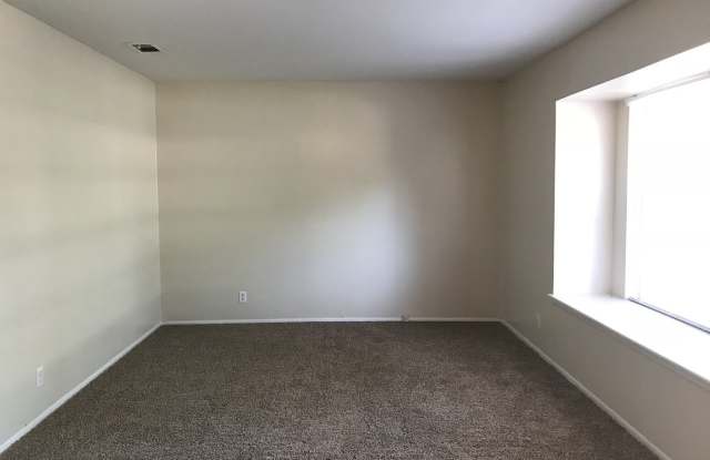 5874 CASTLE RUN DR Gallery 4