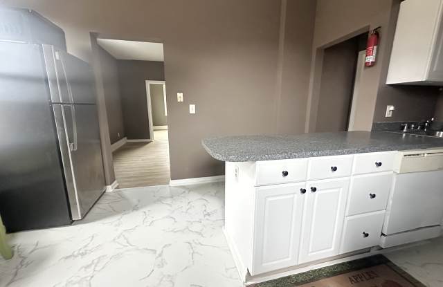 12 Dawson Street - 12 Dawson Street, Milton, NH 03851