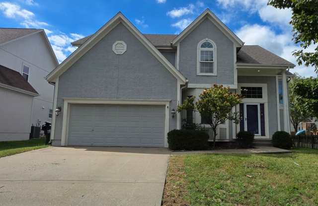 4-Bedroom, 2.5 Bath Single Family for Rent in Overland Park, KS | Attached Garage | Gated backyard Gallery 1