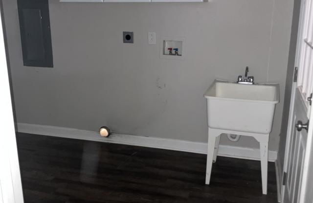 318 Riverchase Dr. Gallery 3