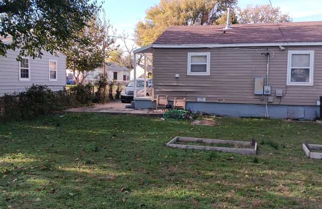 548 East Woodrow Street photos photos