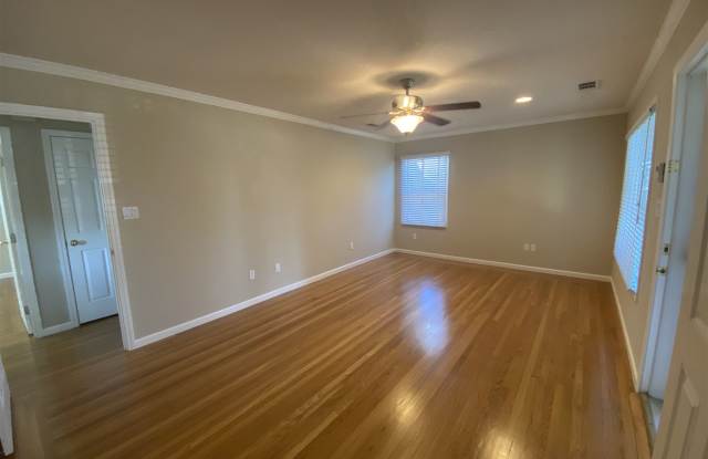 1916 Hillcrest Ave Gallery 3