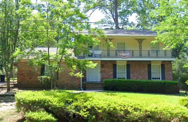 4 bed/ 2.5 Bath house in Mission San Luis!! Available now photos photos