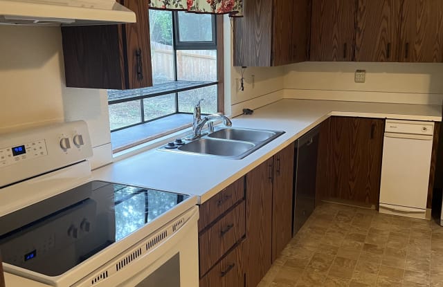 4426 Holly Lane NW - 4426 Holly Lane Northwest, Wollochet, WA 98335