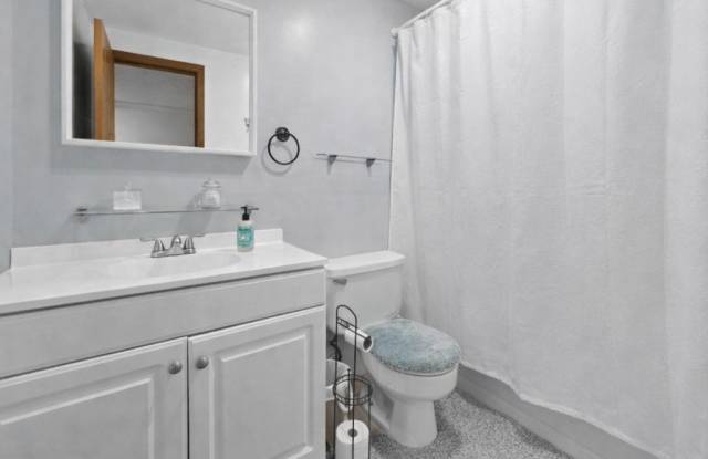 2306 South Troy Street photos photos