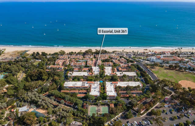 RARE OPPORTUNITY! OCEAN VIEWS, TOP-FLOOR LIVING & A PRIVATE TWO-CAR GARAGE! Gallery 1