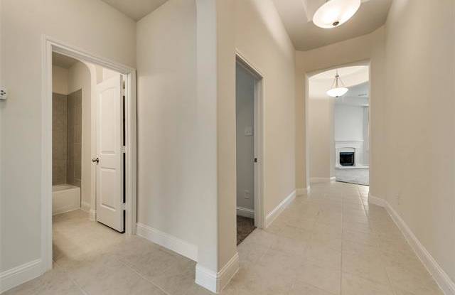 778 Bosley Gallery 3