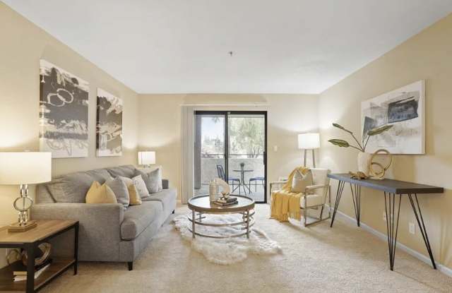 880 E Fremont Ave Apt 508 - 880 East Fremont Avenue, Sunnyvale, CA 94087