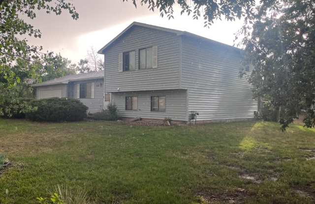 2313 Yorkshire St photos photos