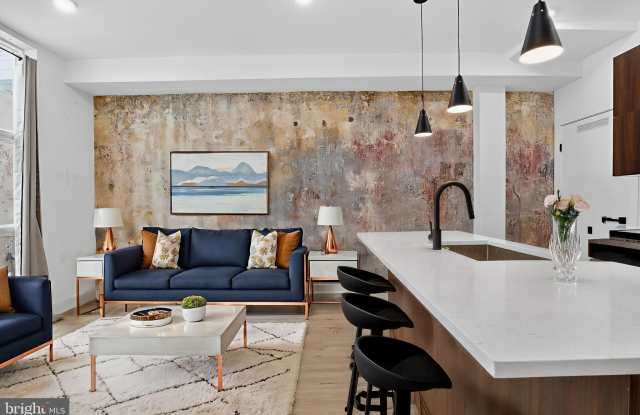 59 N 2ND Street unit: 13 photos photos