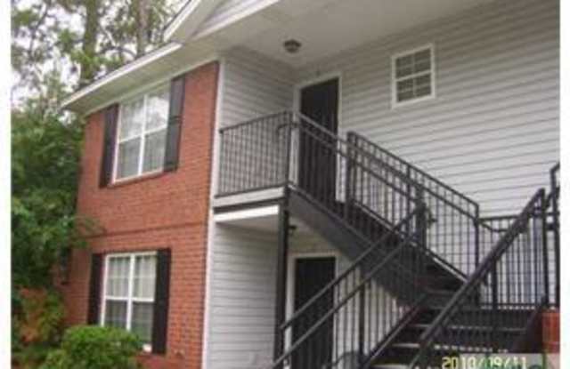 Brockington Square - Southside Savannah Condo-Tibet Avenue - 310 Tibet Avenue, Savannah, GA 31406