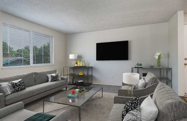 Renovated 2 Bed 1 Baths! Directly Next To JBLM! Hurry Don't Miss Out! Gallery 4