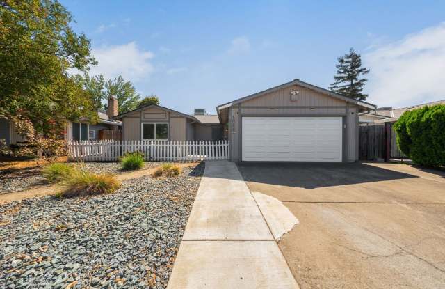 Updated 3-Bedroom Sacramento Home with Bonus Flex Space & Large Backyard! Gallery 1