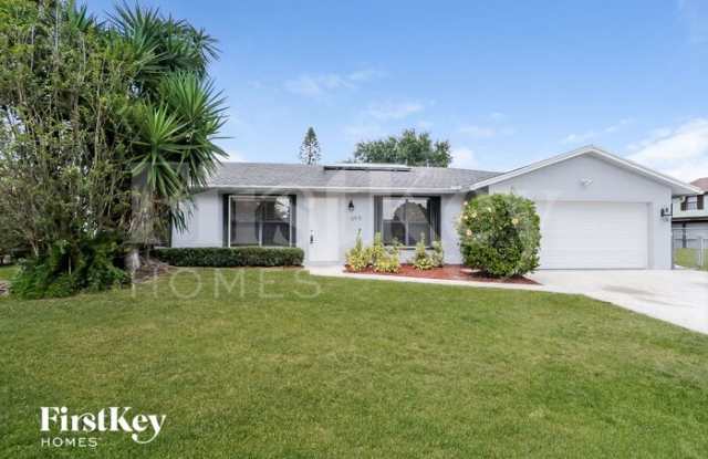 395 La Mancha Avenue photos photos