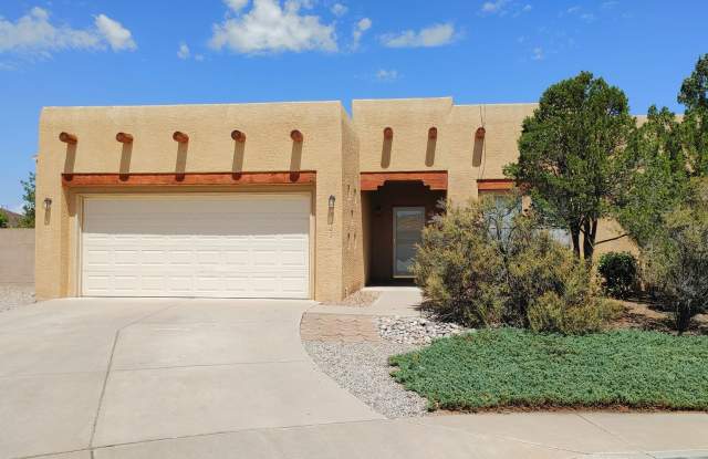 Beautiful 4 Bedroom, 2 Bath In The NW! Gallery 1