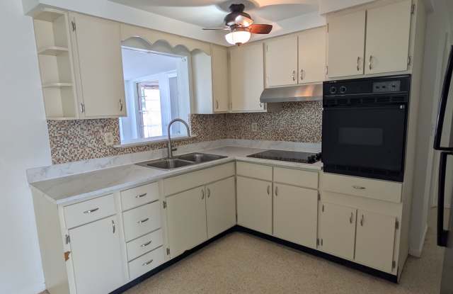 4835 Blossom Dr Gallery 4