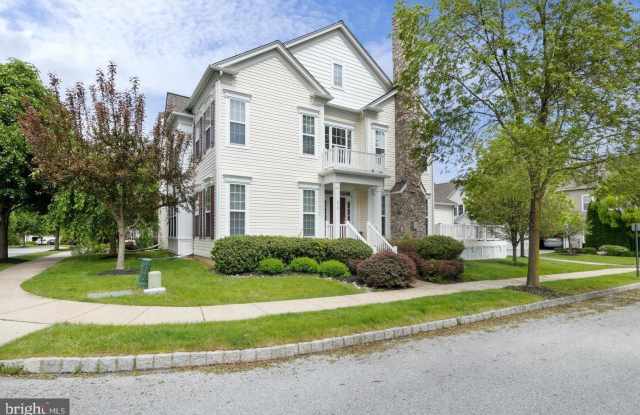 910 HARSDALE WAY photos photos