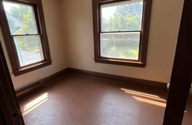 156 Ave C (Guney Events, LLC) - Up Gallery 2