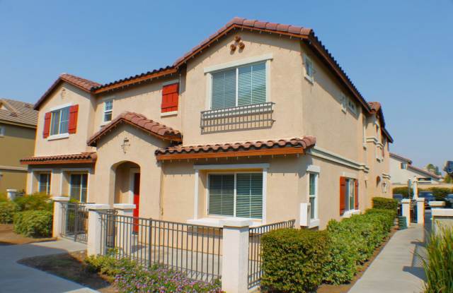 Roomy Palacio Del Oro North Townhome photos photos