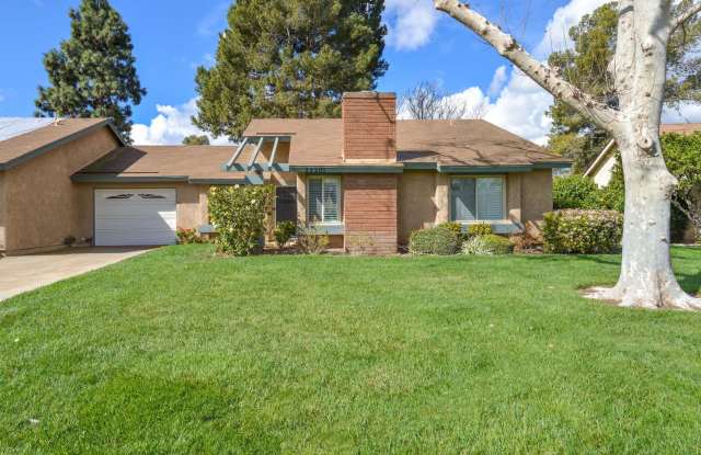 Remolded  Redesigned Leisure Village home on the Golf Course - 22205 Village 22, Camarillo, CA 93012
