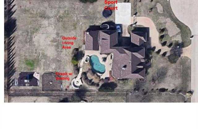 5213 Edgewater Court Gallery 3