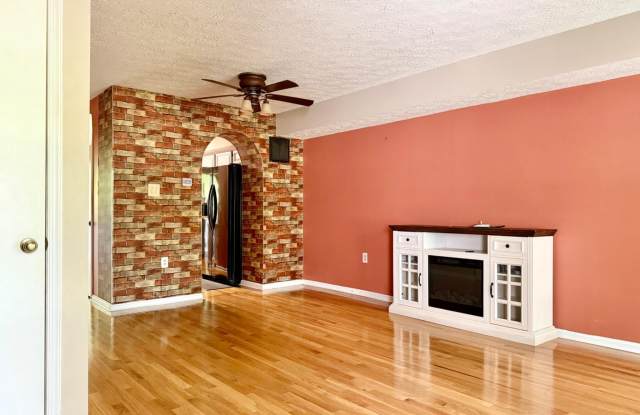 4333 GILMER Court Gallery 2
